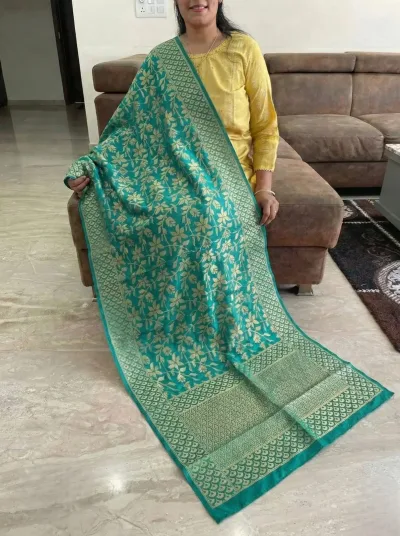 Banarasi Jacquard Floral Vine Dupatta